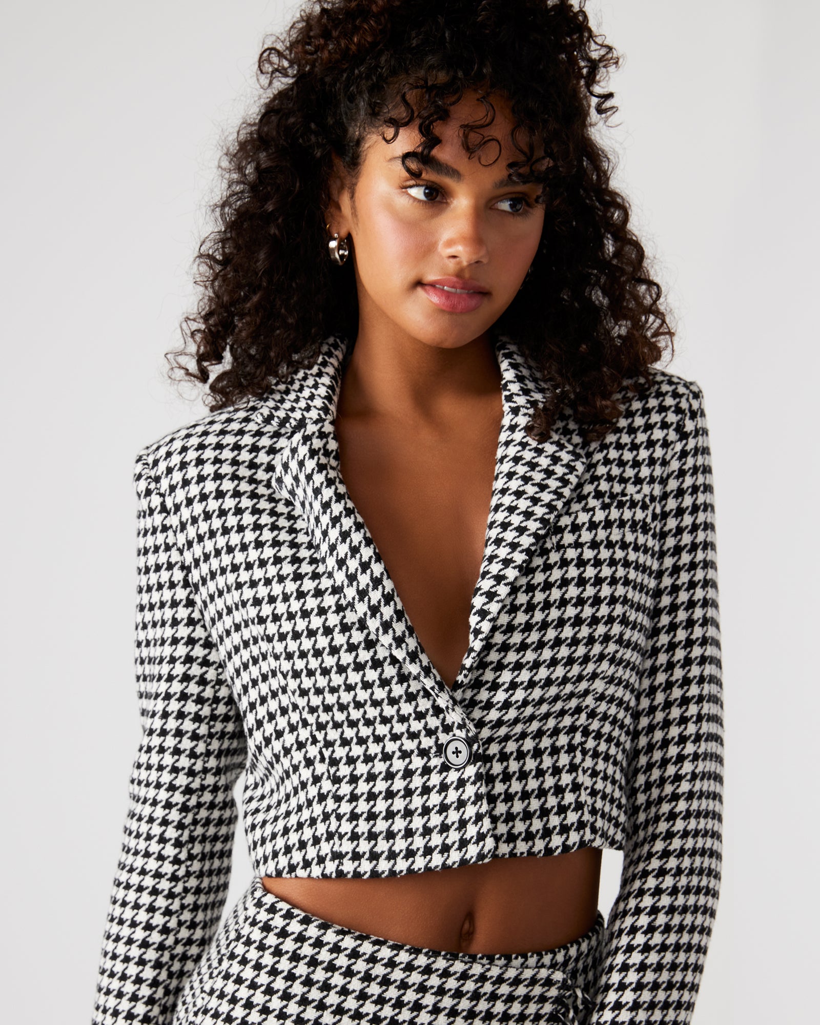 RUPI CROPPED BLAZER BLACK/WHITE - Image 2