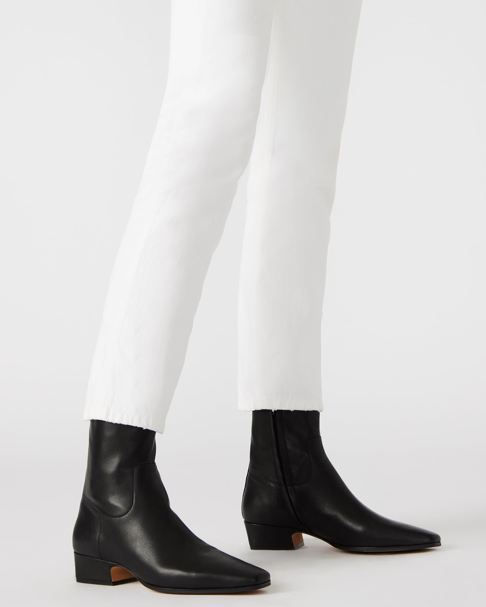 DUSTY BLACK LEATHER - Image 2