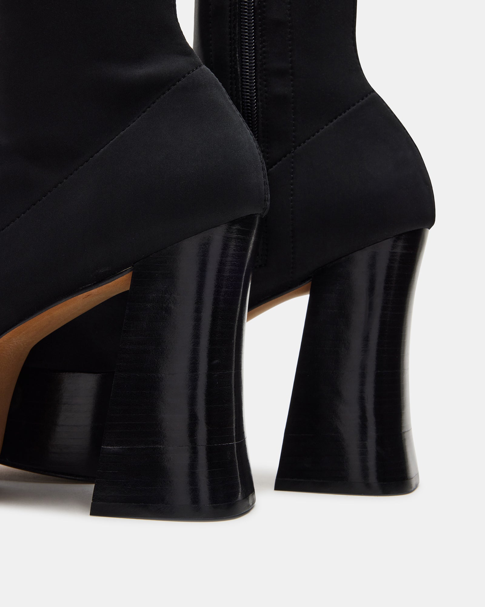 SOHO BLACK - Image 3