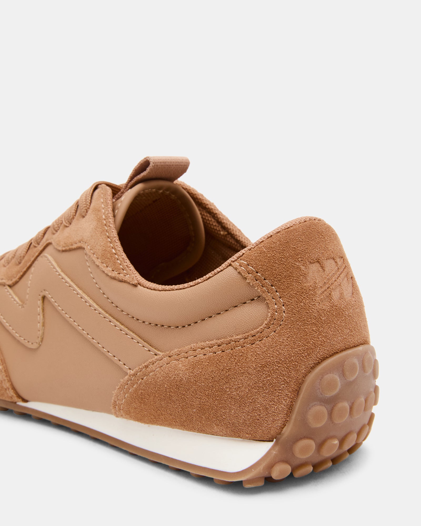 CASPER TAN - Image 3